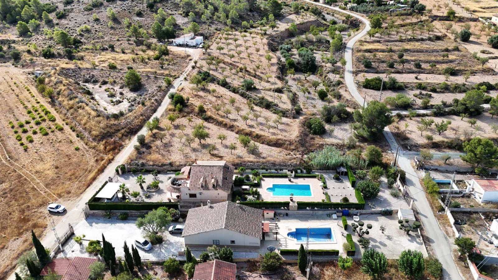 4 makuuhuone Huvila myytävänä paikassa Hondon de los Frailes mukana uima-altaan - 379 950 € (Ref: 9985847)