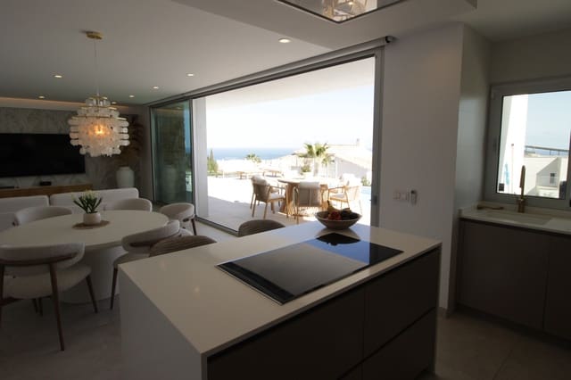 4 bedroom Villa for rent in Cumbre del Sol, Benitachell / Benitatxell with pool garage - € 3,000 (Ref: 10031300)