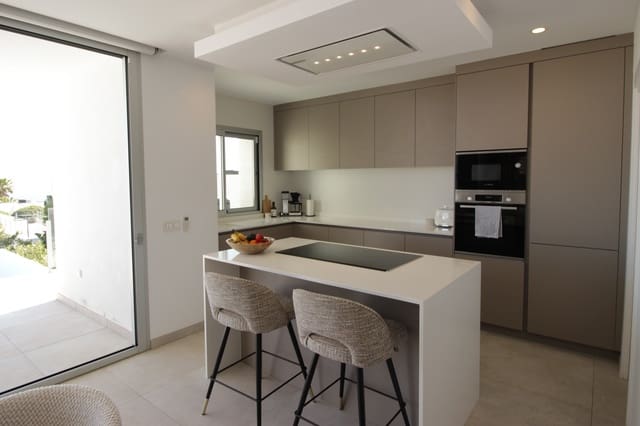 4 bedroom Villa for rent in Cumbre del Sol, Benitachell / Benitatxell with pool garage - € 3,000 (Ref: 10031300)