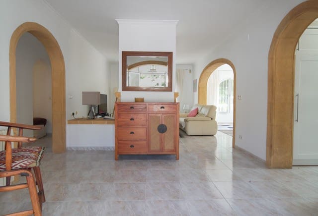 Villa/Maison de 4 chambres à louer à Portichol - Balcón al Mar, Javea / Xàbia avec piscine garage - 1 800 € (Ref: 10073313)