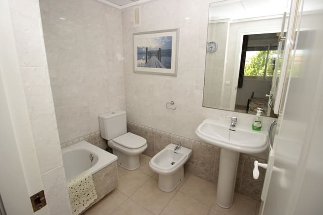 3 bedroom Penthouse for rent in Arenal, Javea / Xàbia with pool garage - € 1,250 (Ref: 3199923)