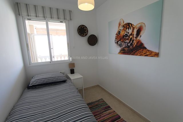 3 soveværelse Penthouse til leje i Javea / Xabia med swimmingpool garage - € 1.050 (Ref: 3199923)