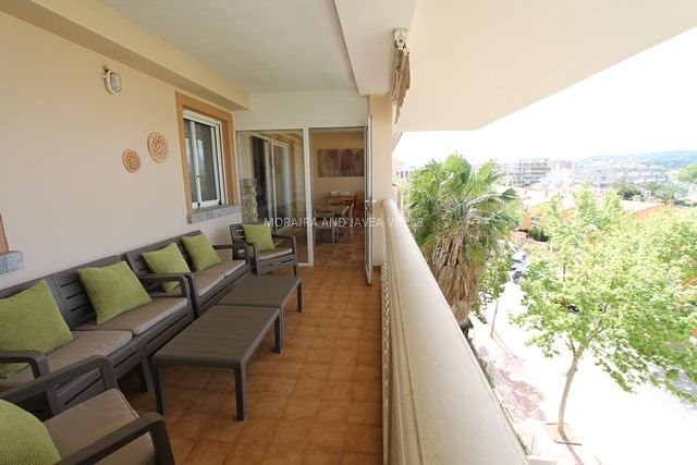 3 soveværelse Penthouse til leje i Javea / Xabia med swimmingpool garage - € 1.050 (Ref: 3199923)