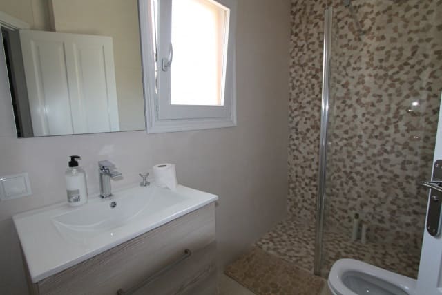 3 slaapkamer Villa voor vakantieverhuur in Benitachell / Benitatxell met zwembad - € 1.675 (Ref: 3224138)