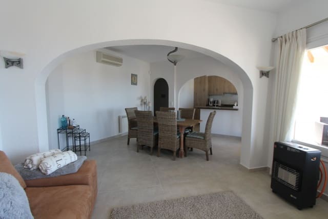 3 slaapkamer Villa voor vakantieverhuur in Benitachell / Benitatxell met zwembad - € 1.675 (Ref: 3224138)