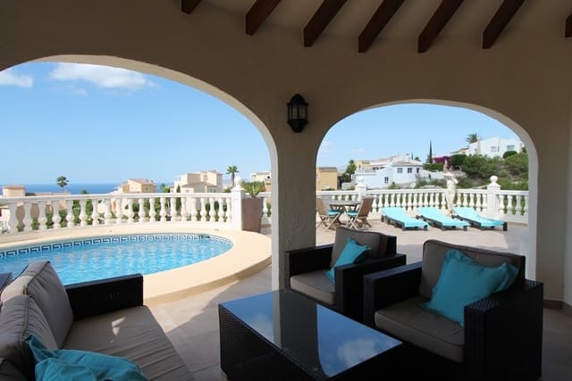 3 slaapkamer Villa voor vakantieverhuur in Benitachell / Benitatxell met zwembad - € 1.675 (Ref: 3224138)