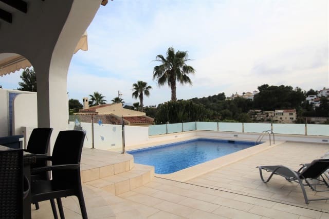3 Zimmer Ferienvilla in Moraira mit Pool - 1.670 € (Ref: 3228501)