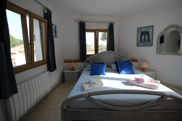 3 bedroom Villa for rent in Javea / Xàbia with pool garage - € 1,750 (Ref: 3262550)