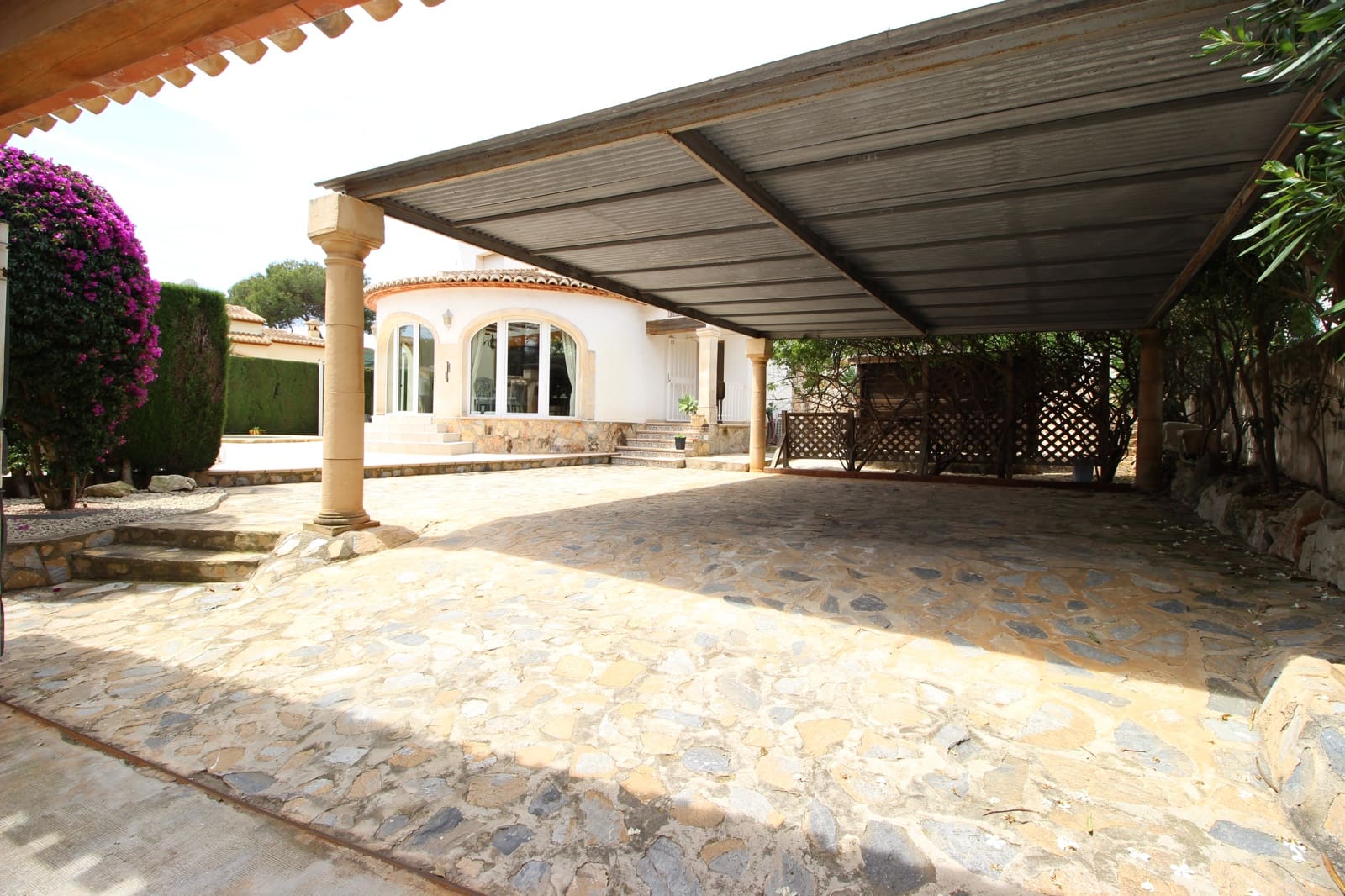 3 soverom Villa til leie i Javea / Xabia med svømmebasseng garasje - € 1 750 (Ref: 3262550)