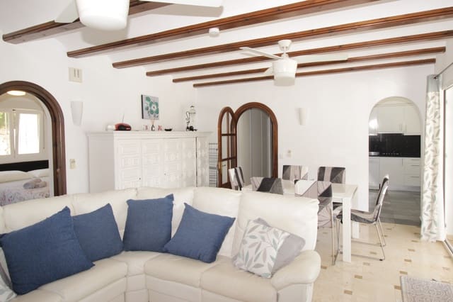 Chalet de 3 habitaciones en Moraira, Teulada-Moraira en alquiler con piscina garaje - 1.450 € (Ref: 3635651)
