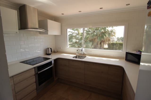 3 bedroom Villa for rent in Moraira, Teulada-Moraira with pool garage - € 1,750 (Ref: 4757875)
