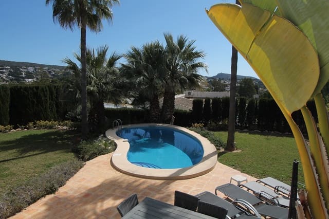 3 bedroom Villa for rent in Moraira, Teulada-Moraira with pool garage - € 1,750 (Ref: 4757875)