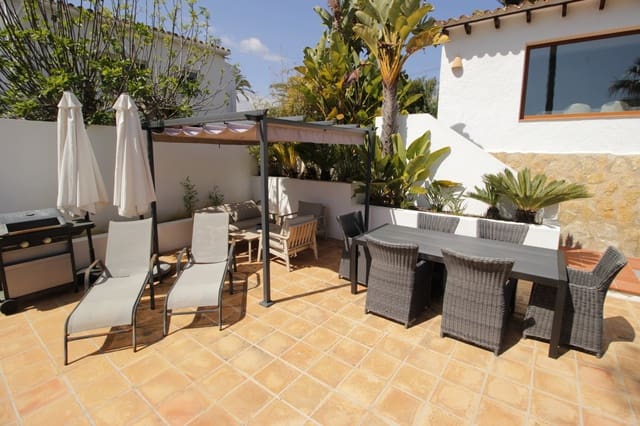 3 bedroom Villa for rent in Moraira, Teulada-Moraira with pool garage - € 1,750 (Ref: 4757875)