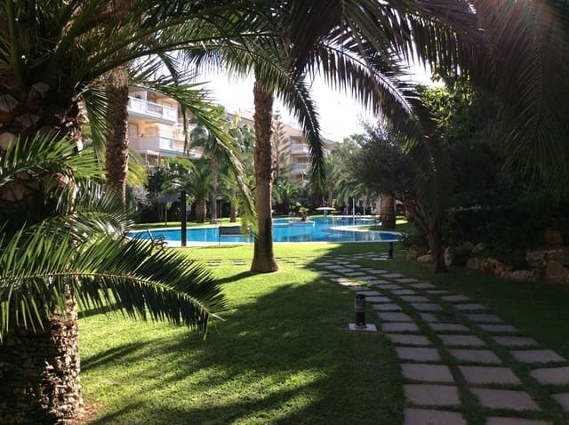 Appartement de 4 chambres à louer à Javea / Xabia avec piscine garage - 1 150 € (Ref: 6342758)