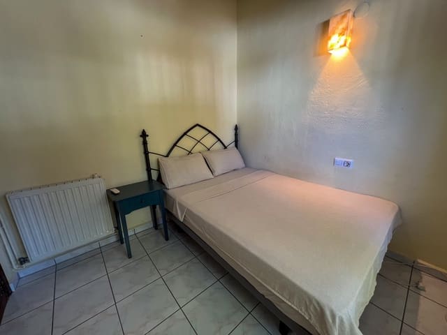 Bungalow de 3 habitaciones en Moravit - Cap Blanc, Teulada-Moraira en alquiler vacacional con piscina - 1.100 € (Ref: 8823047)