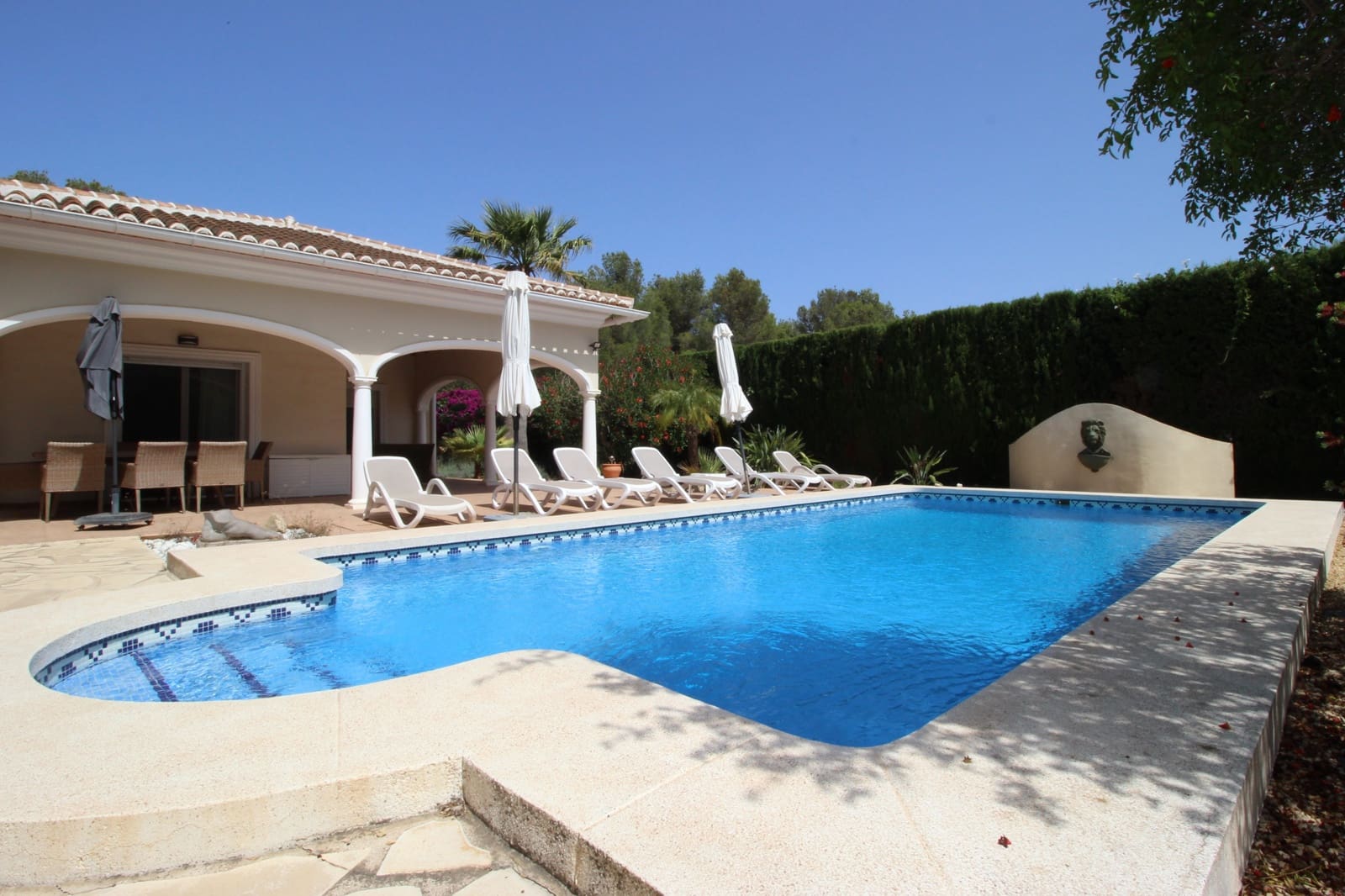 3 bedroom Villa for rent in Javea / Xabia with pool garage - € 1,600 (Ref: 9309216)