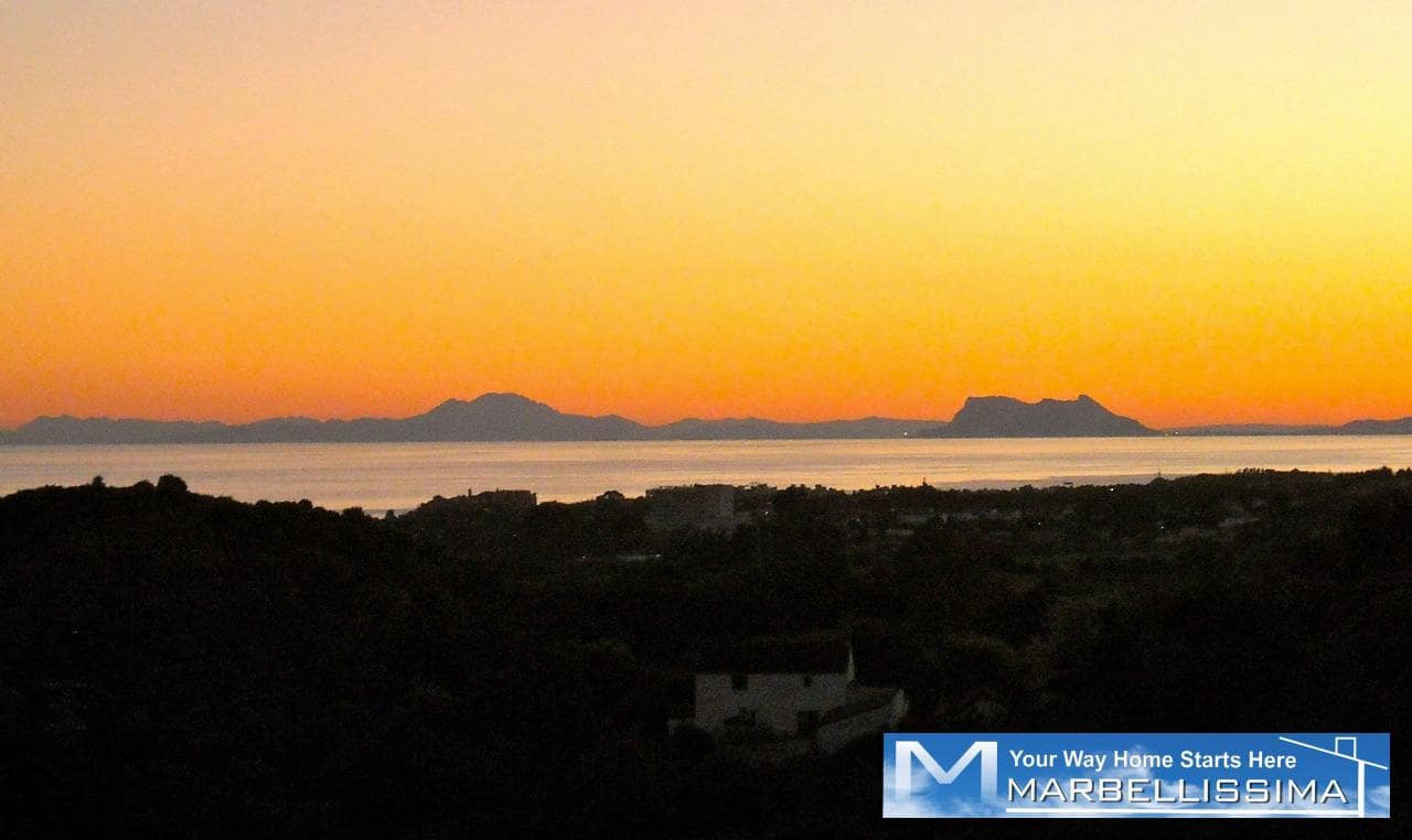 Building Plot for sale in Estepona - € 875,000 (Ref: 10021959)