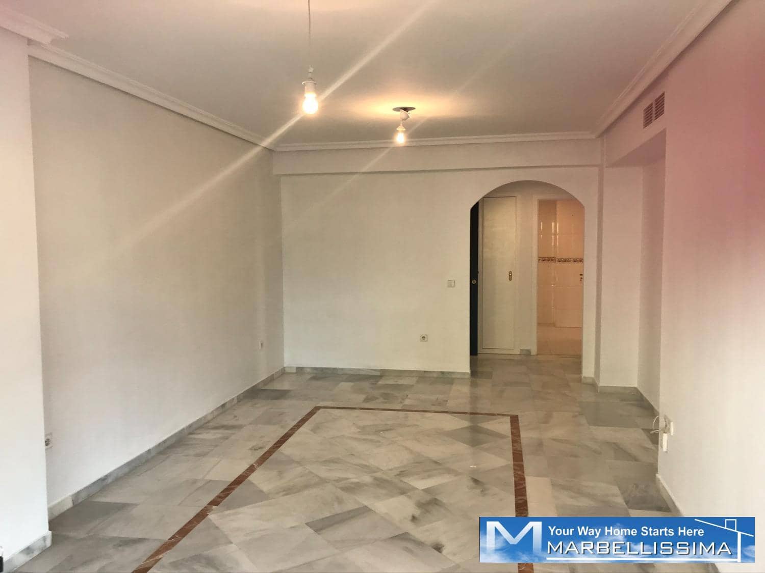 3 soveværelse Strandlejlighed til salg i Marbella med swimmingpool garage - € 550.000 (Ref: 9759609)