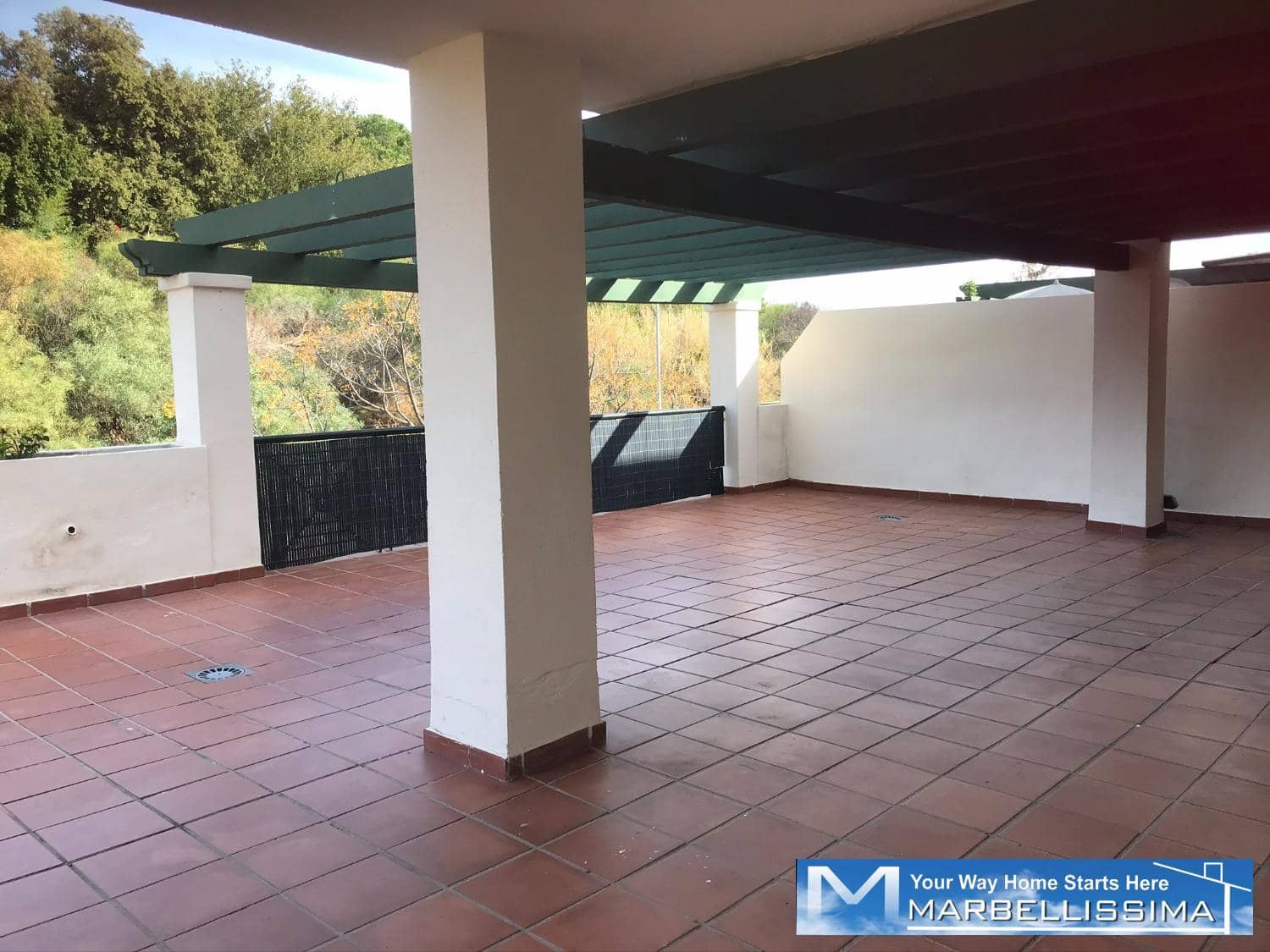 3 soveværelse Strandlejlighed til salg i Marbella med swimmingpool garage - € 550.000 (Ref: 9759609)