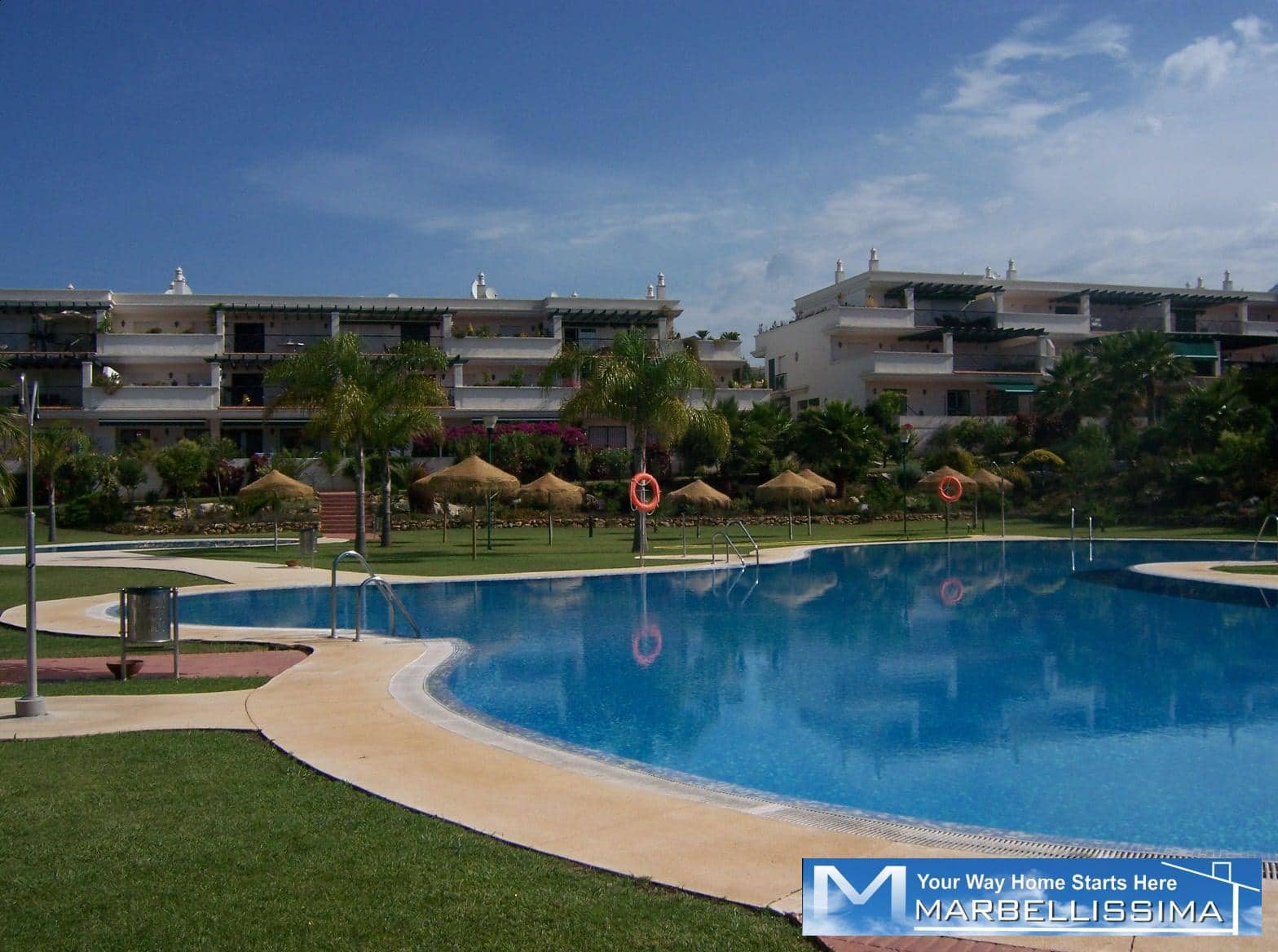 3 soveværelse Strandlejlighed til salg i Marbella med swimmingpool garage - € 550.000 (Ref: 9759609)