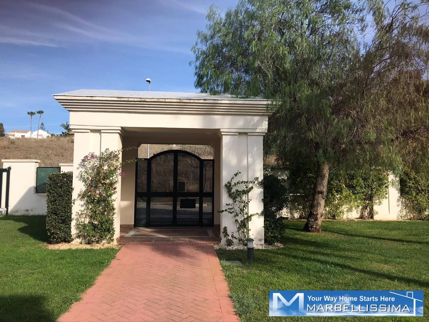 3 soveværelse Strandlejlighed til salg i Marbella med swimmingpool garage - € 550.000 (Ref: 9759609)