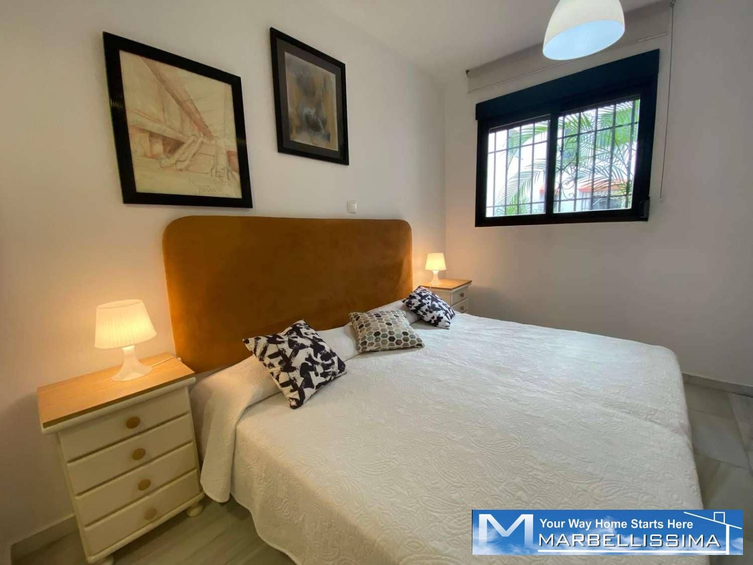 3 soveværelse Strandlejlighed til leje i Puerto Banus med swimmingpool garage - € 3.200 (Ref: 9759610)