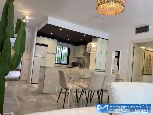 3 soveværelse Strandlejlighed til leje i Puerto Banus, Marbella med swimmingpool garage - € 3.200 (Ref: 9759610)