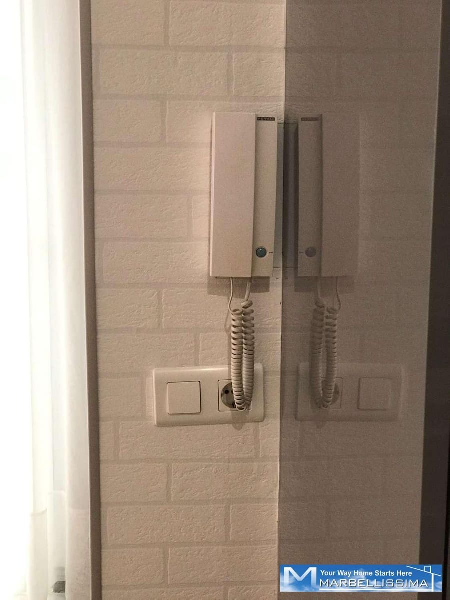 3 quarto Apartamento de Praia para arrendamento para férias em Puerto Banus com piscina Garagem - 4 200 € (Ref: 9759620)