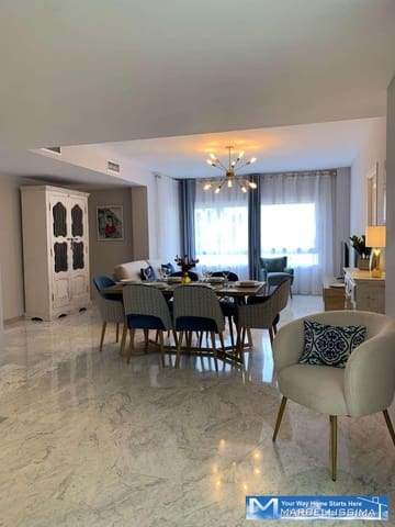 3 quarto Apartamento de Praia para arrendamento para férias em Puerto Banus, Marbella com piscina Garagem - 4 200 € (Ref: 9759620)