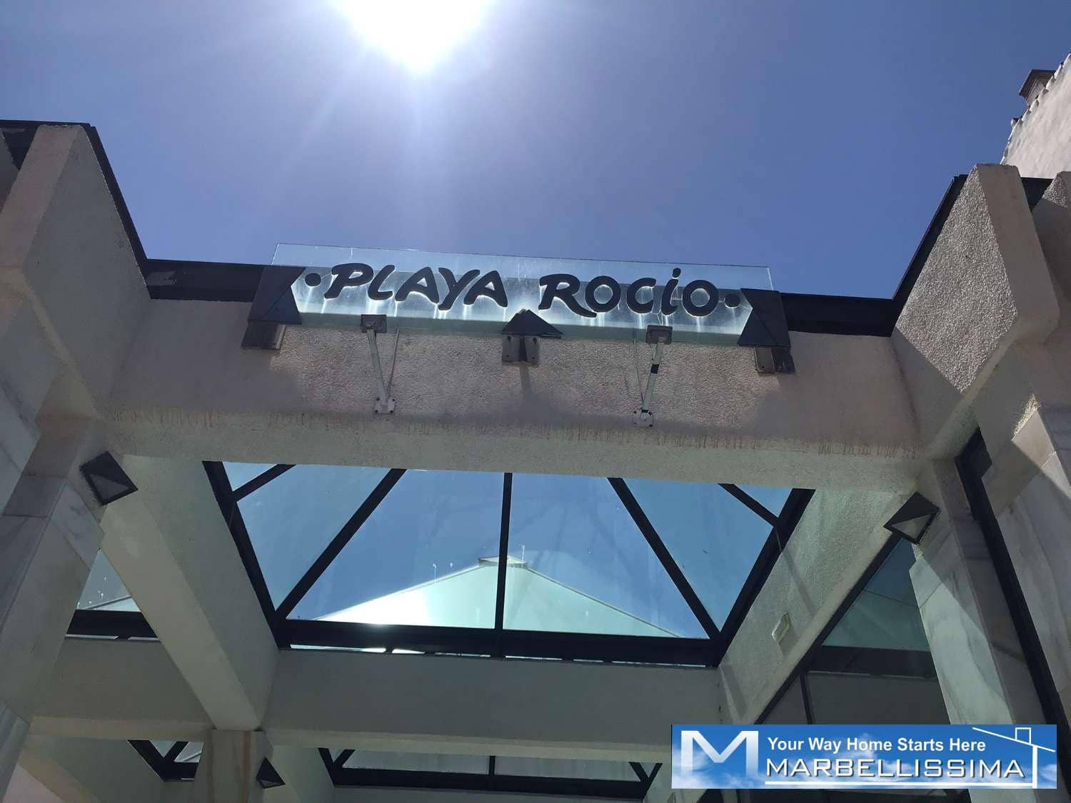 3 quarto Apartamento de Praia para arrendamento para férias em Puerto Banus com piscina Garagem - 4 200 € (Ref: 9759620)