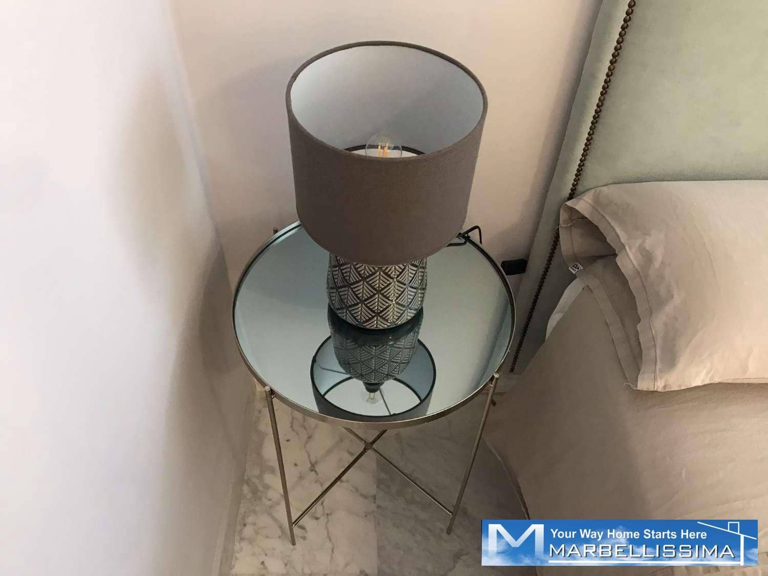 3 quarto Apartamento de Praia para arrendamento para férias em Puerto Banus com piscina Garagem - 4 200 € (Ref: 9759620)