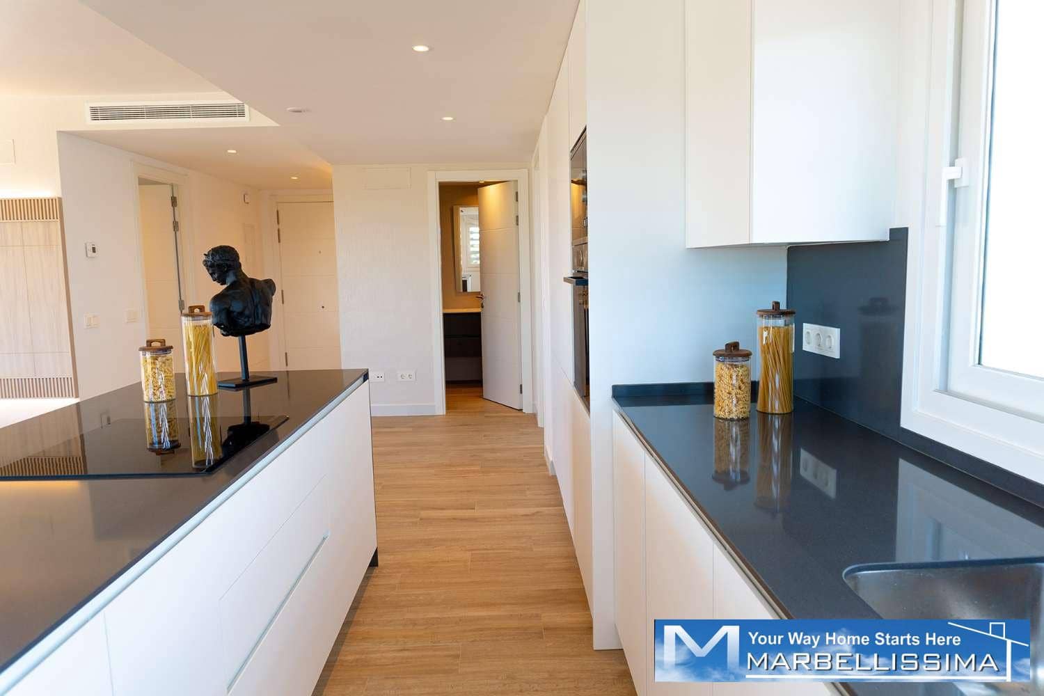 2 soveværelse Strandlejlighed til salg i Casares med swimmingpool garage - € 370.000 (Ref: 9759623)