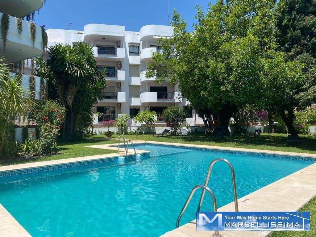 2 bedroom Beach Apartment for rent in Nueva Andalucia with pool - € 1,800 (Ref: 9759627)