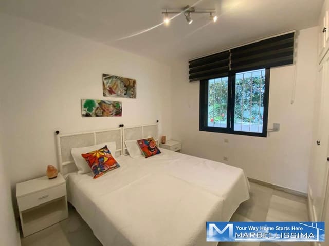 2 bedroom Beach Apartment for rent in Nueva Andalucia, Marbella with pool - € 1,800 (Ref: 9759627)