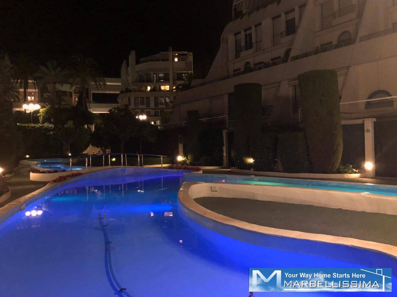 2 soveværelse Lejlighed til leje i Marbella med swimmingpool garage - € 2.400 (Ref: 9759629)