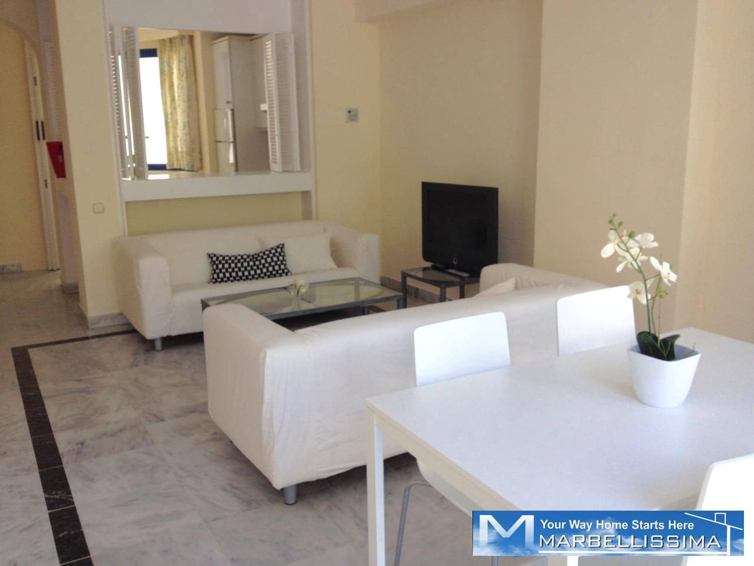 2 soveværelse Lejlighed til leje i Marbella med swimmingpool garage - € 2.400 (Ref: 9759629)