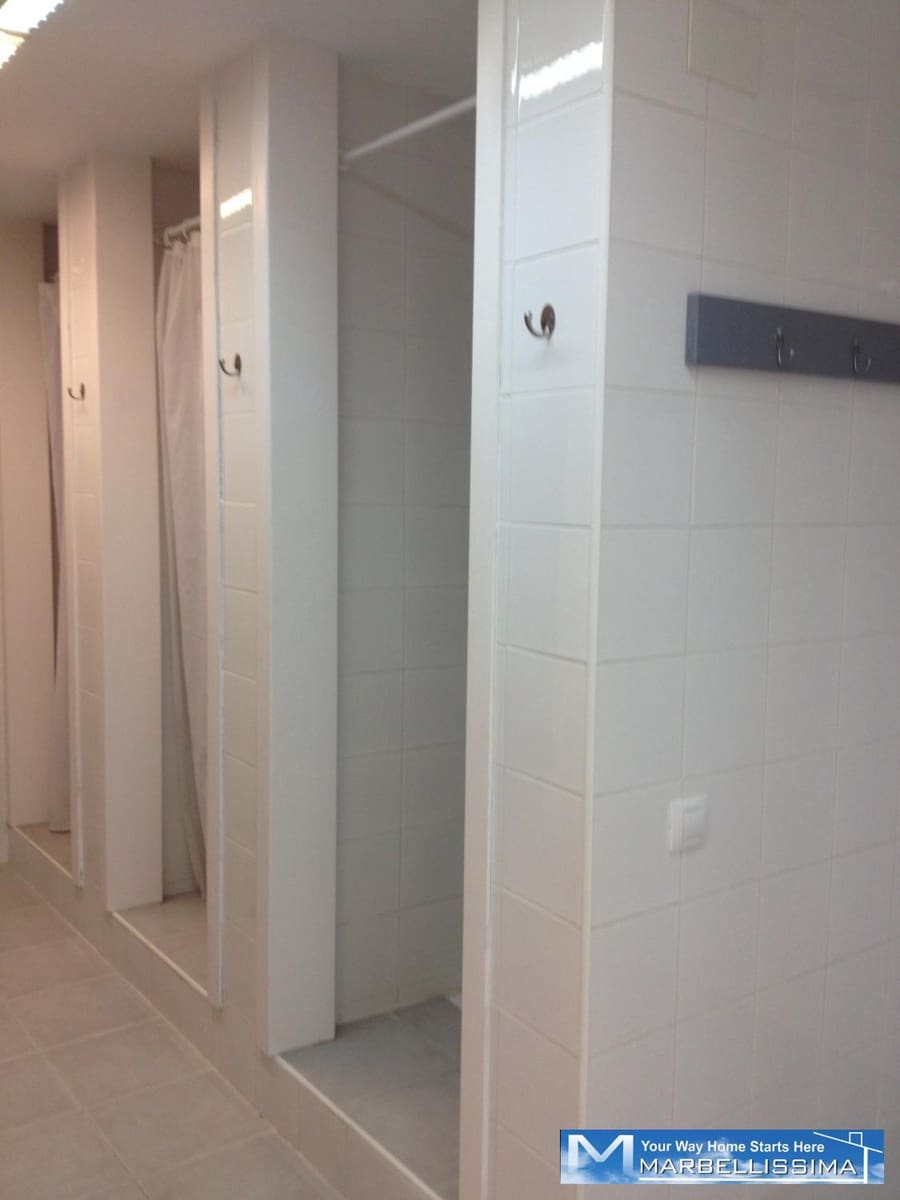 2 soveværelse Lejlighed til leje i Marbella med swimmingpool garage - € 2.400 (Ref: 9759629)