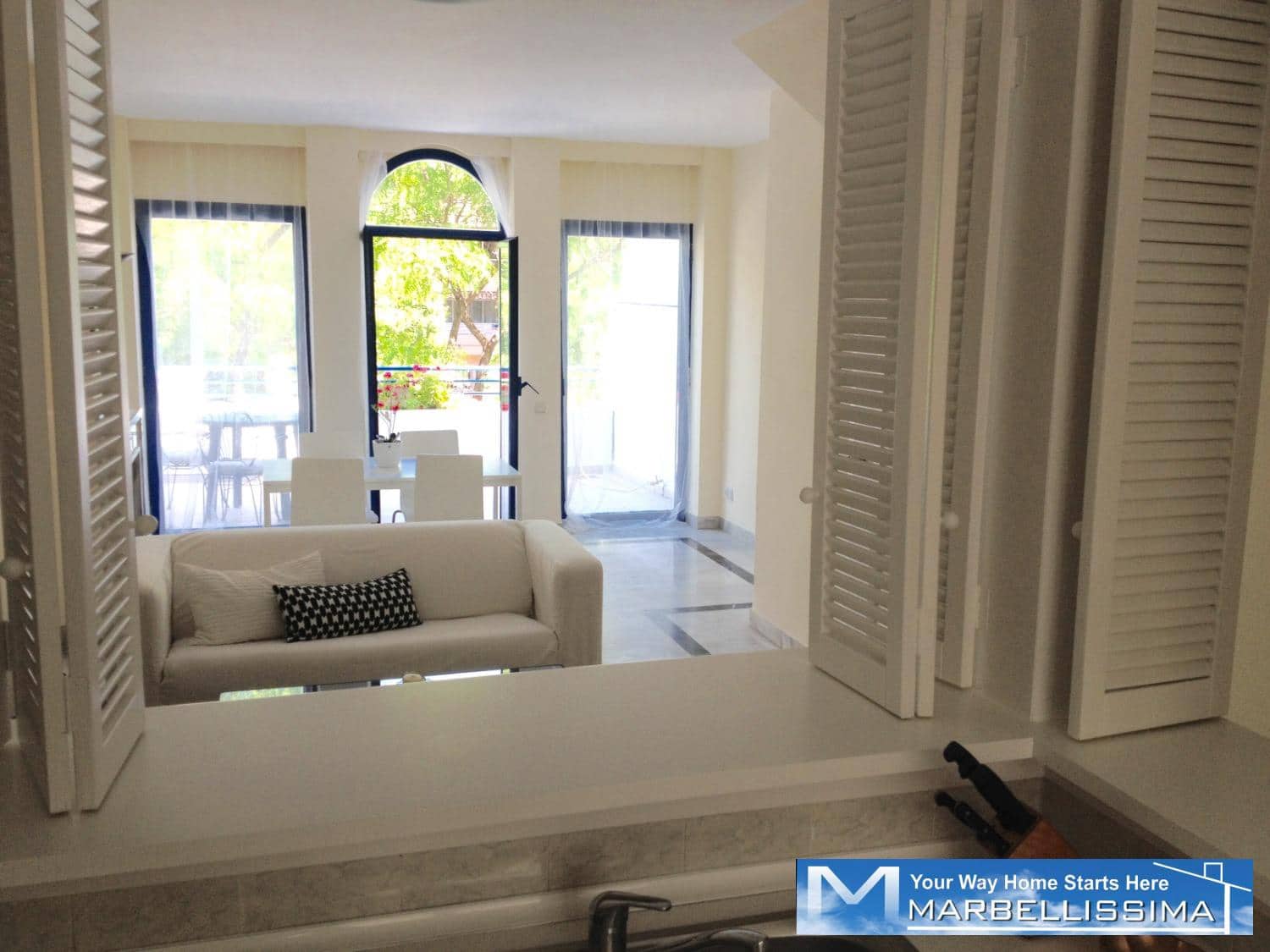 2 soveværelse Lejlighed til leje i Marbella med swimmingpool garage - € 2.400 (Ref: 9759629)