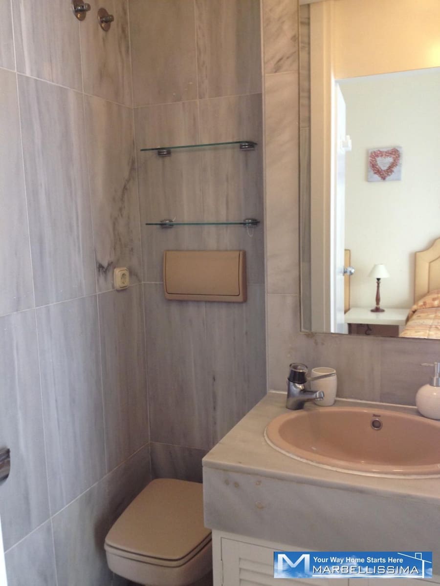 2 soveværelse Lejlighed til leje i Marbella med swimmingpool garage - € 2.400 (Ref: 9759629)