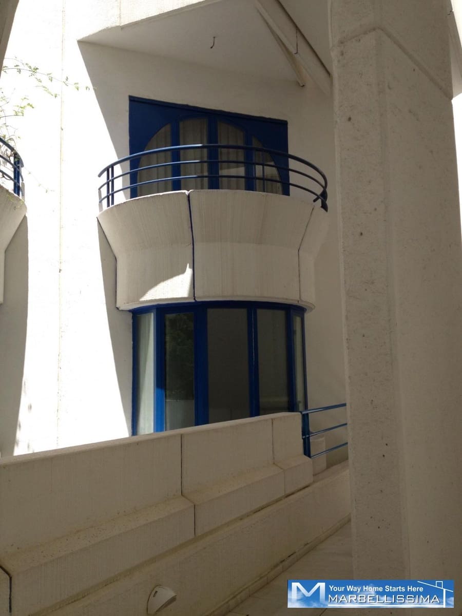 2 soveværelse Lejlighed til leje i Marbella med swimmingpool garage - € 2.400 (Ref: 9759629)