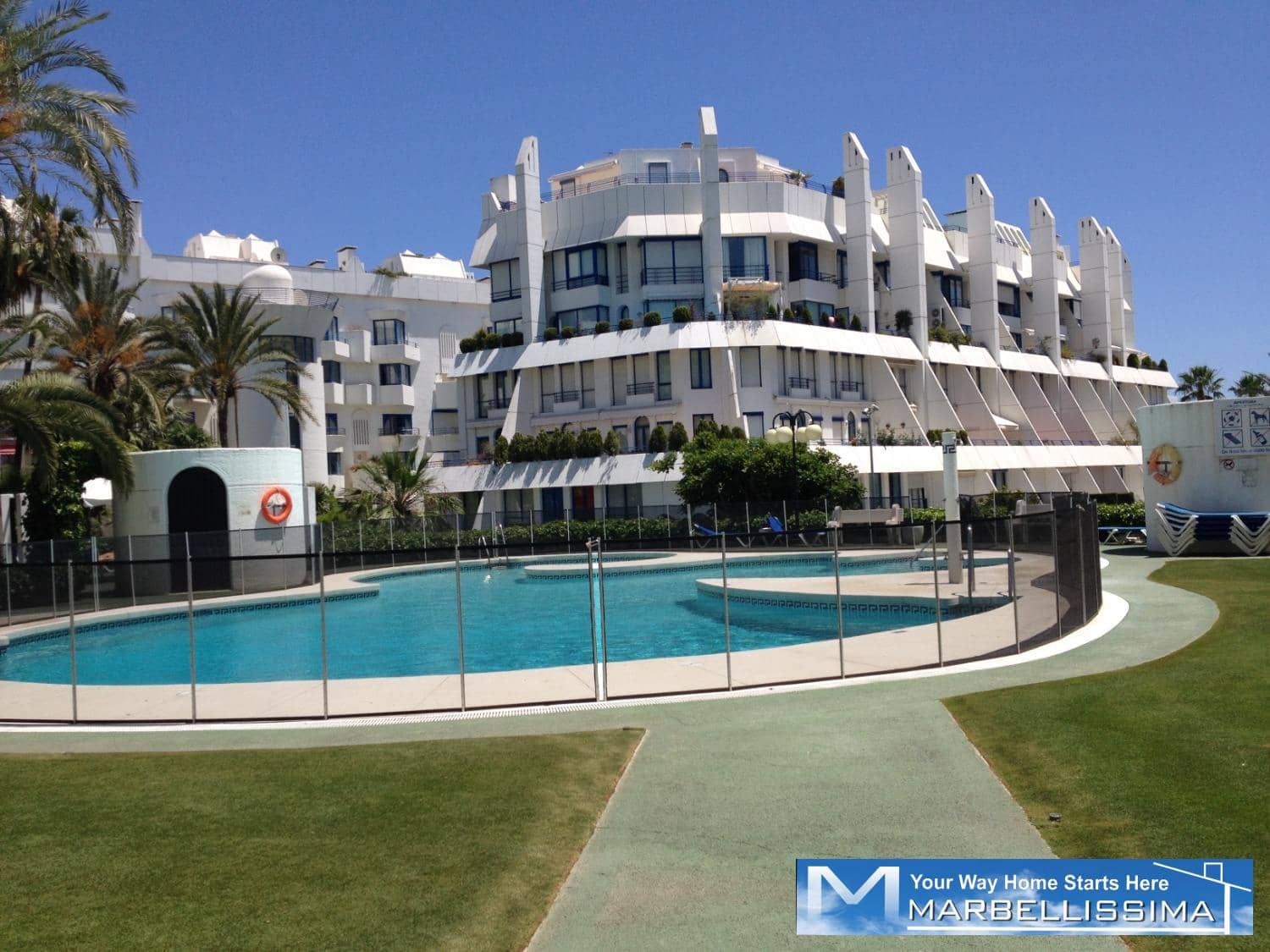 2 soveværelse Lejlighed til leje i Marbella med swimmingpool garage - € 2.400 (Ref: 9759629)