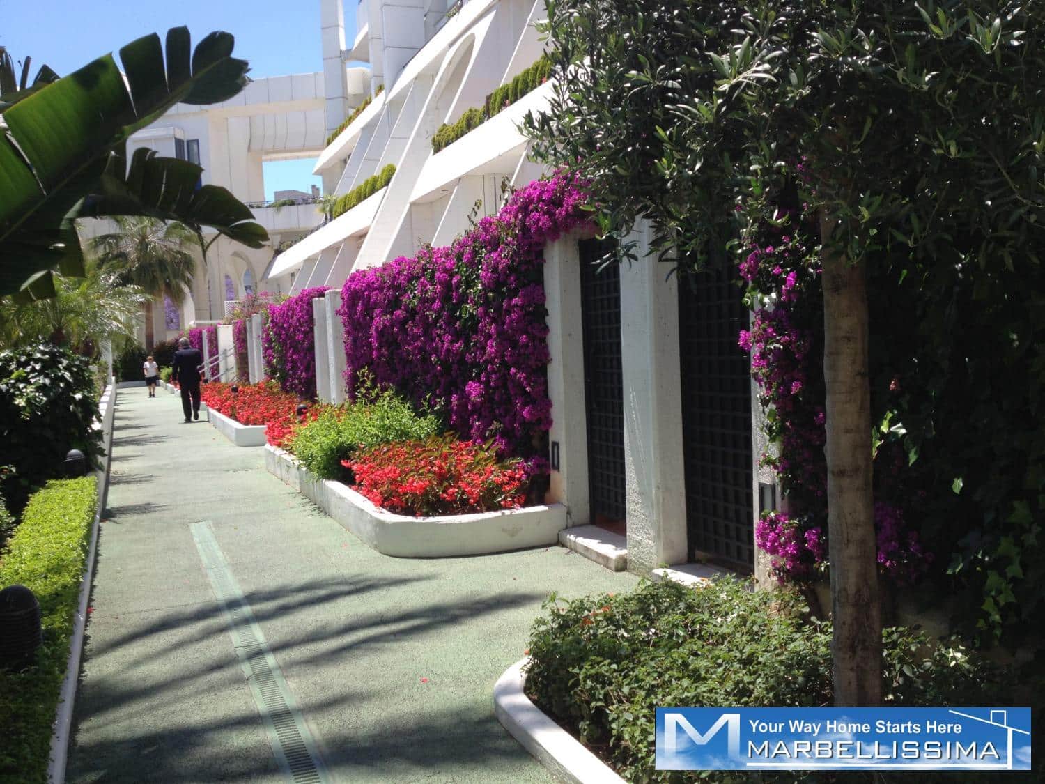 2 soveværelse Lejlighed til leje i Marbella med swimmingpool garage - € 2.400 (Ref: 9759629)