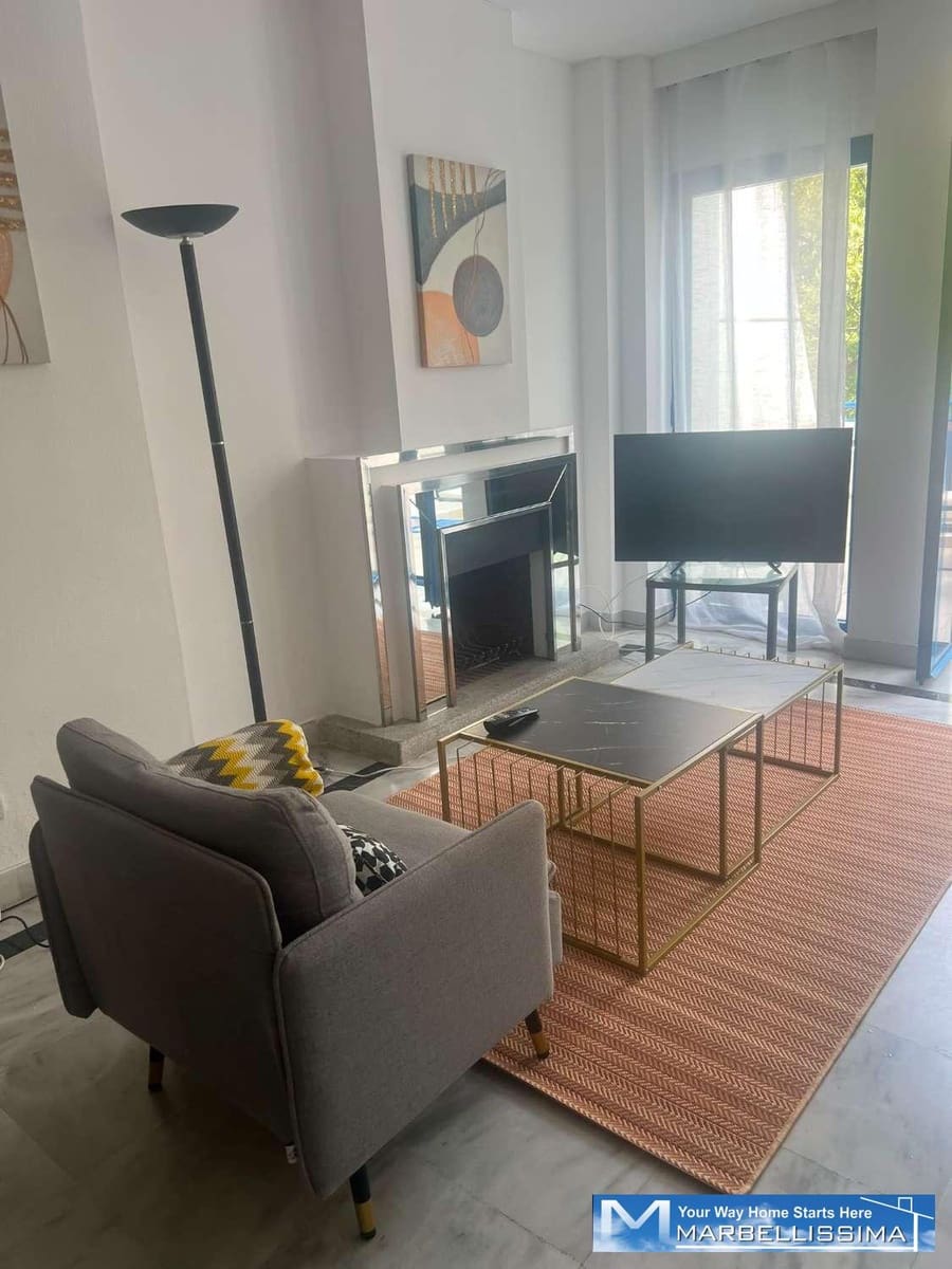 2 sypialnia Mieszkanie do wynajęcia w Marbella z basenem garażem - 2 550 € (Ref: 9759629)