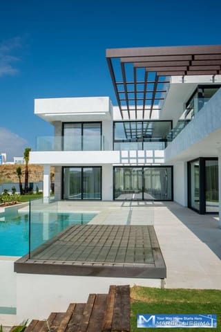 4 chambre Villa/Maison à vendre à Estepona avec piscine - 1 340 000 € (Ref: 9759631)