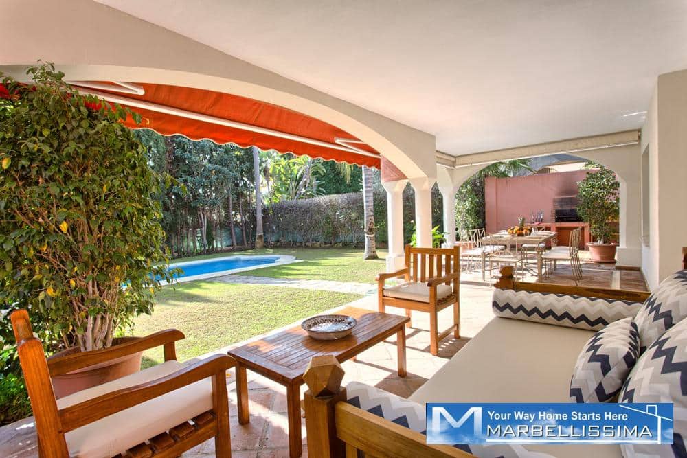 6 bedroom Villa for holiday rental in Marbella with pool - € 8,400 (Ref: 9759632)