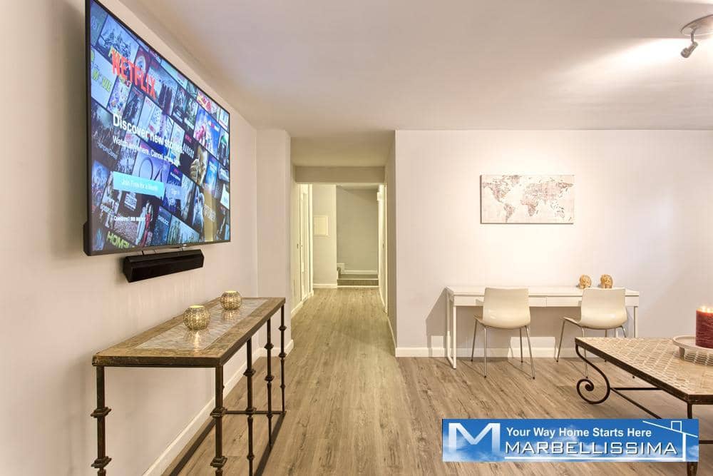 6 bedroom Villa for holiday rental in Marbella with pool - € 8,400 (Ref: 9759632)