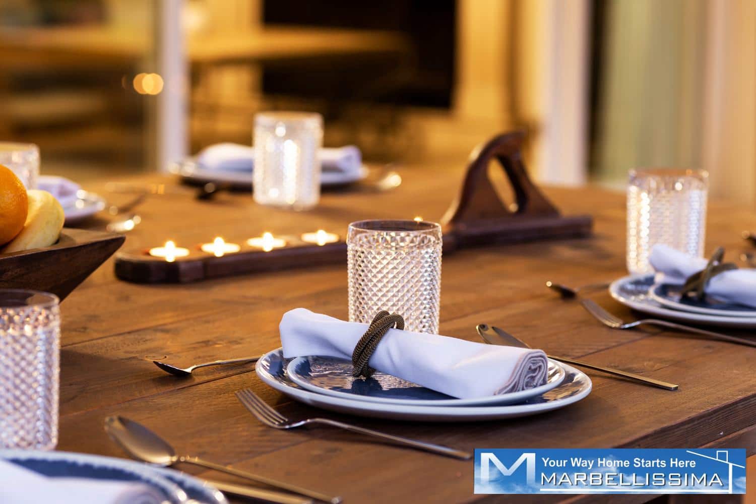 6 bedroom Villa for holiday rental in Marbella with pool - € 8,400 (Ref: 9759632)