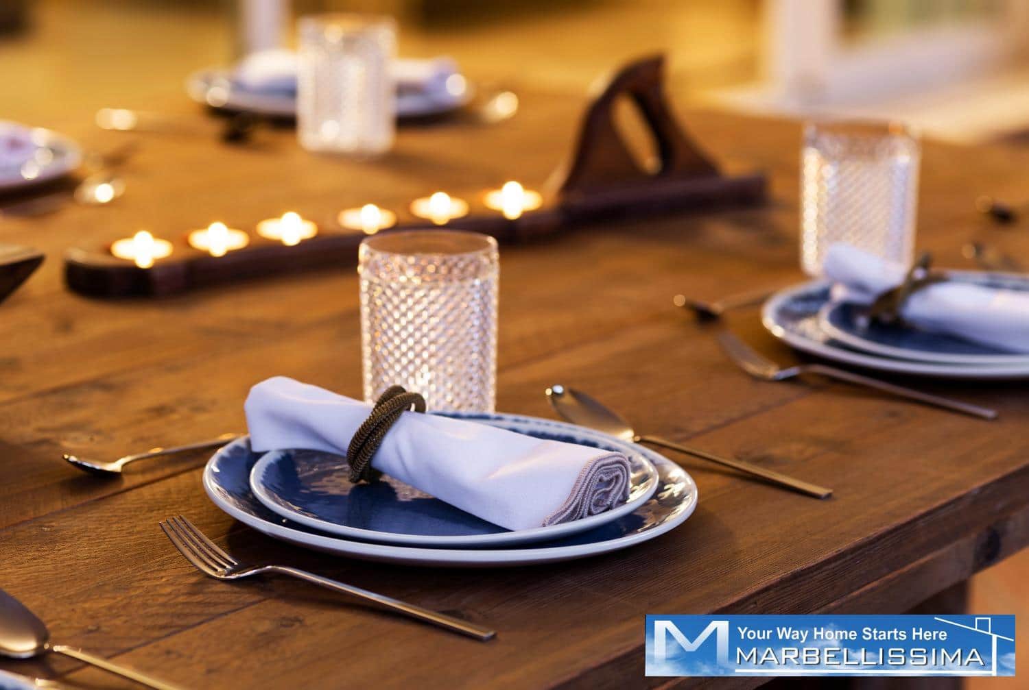 6 bedroom Villa for holiday rental in Marbella with pool - € 8,400 (Ref: 9759632)