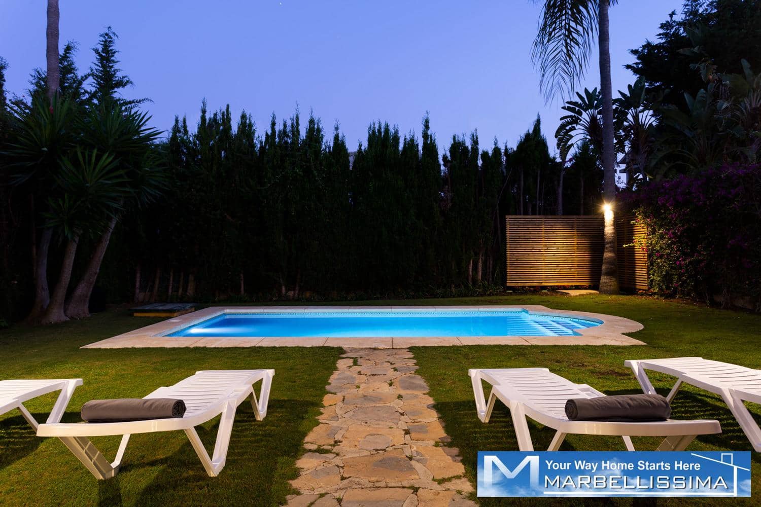 6 bedroom Villa for holiday rental in Marbella with pool - € 8,400 (Ref: 9759632)