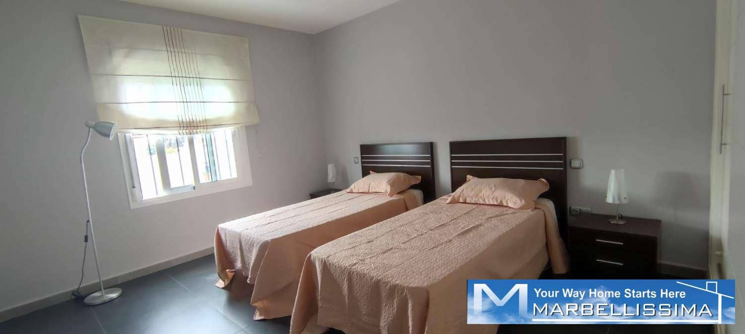 3 bedroom Villa for rent in Marbella with pool garage - € 3,500 (Ref: 9761673)